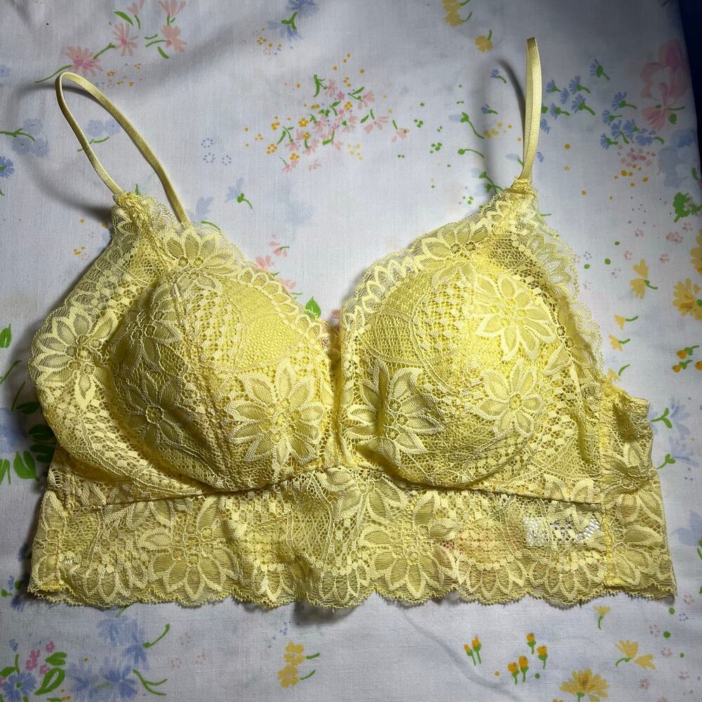 Two NEW Large Lace Bralettes - Picture 2 of 9